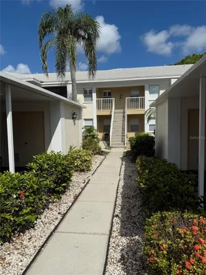 Property Slideshow image 2 of 33 | 431 cerromar ln unit 446, Venice, FL, 34293