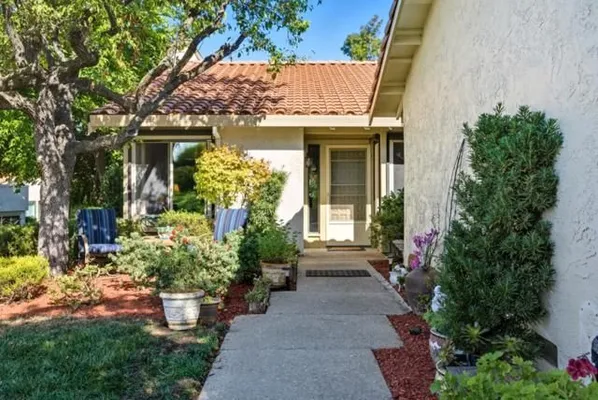 Property Slideshow image 3 of 34 | 8423 chenin blanc ln, San Jose, CA, 95135