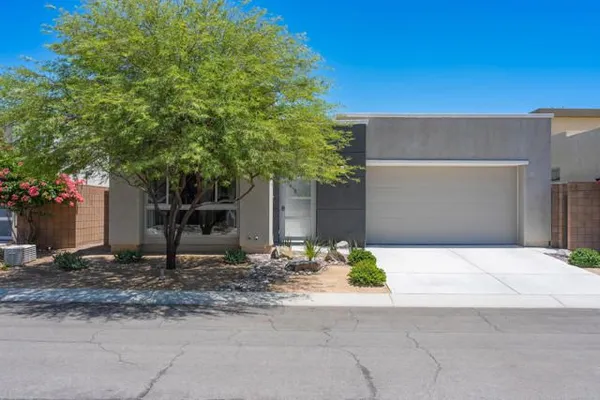 Property Slideshow image 2 of 61 | 4270 amber ln, Palm Springs, CA, 92262