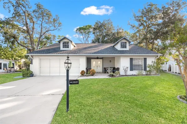 Property Slideshow image 3 of 53 | 2170 wingfoot ct, Spring Hill, FL, 34606