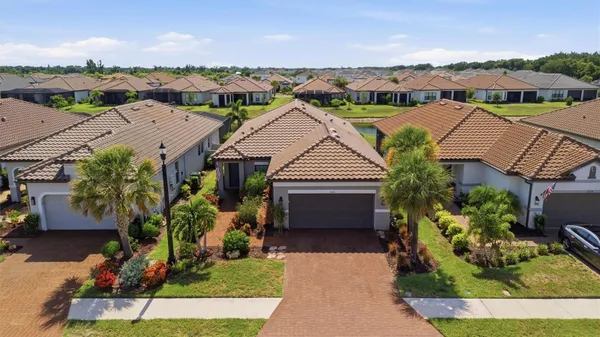 Property Slideshow image 2 of 74 | 11115 devonbridge dr, Palmetto, FL, 34221