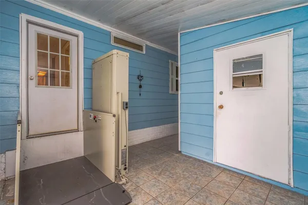 Property Slideshow image 3 of 32 | 1536 longbow dr, Lakeland, FL, 33810