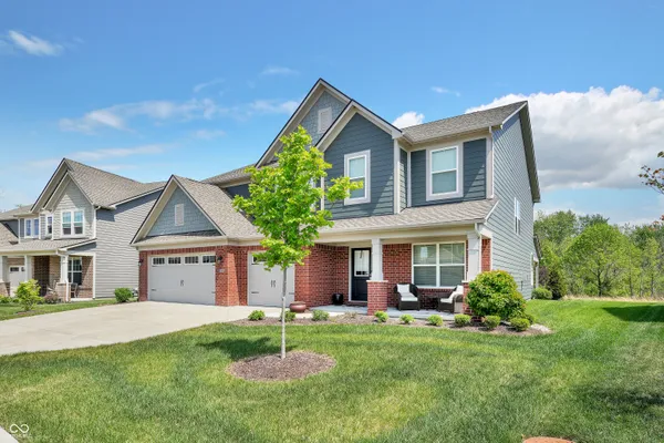 Property Slideshow image 2 of 88 | 4137 grange dr, Bargersville, IN, 46106