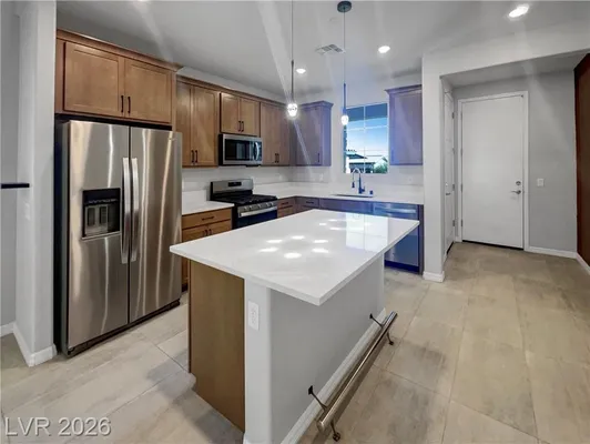 Property Slideshow image 3 of 21 | 77 stone bluff ln, Henderson, NV, 89011