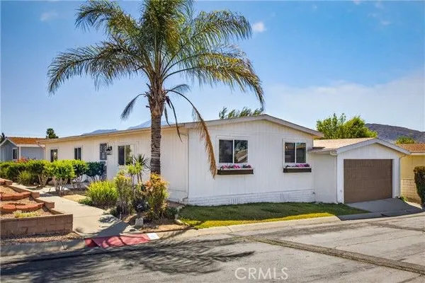 Property Slideshow image 2 of 33 | 3800 w wilson st spc 19, Banning, CA, 92220
