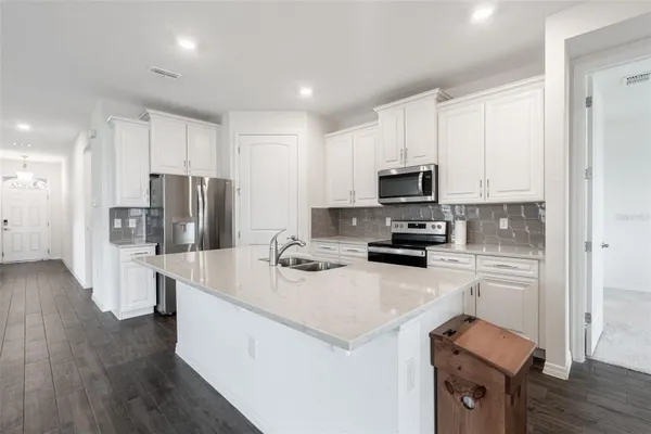 Property Slideshow image 3 of 40 | 17615 blazing star cir, Clermont, FL, 34714