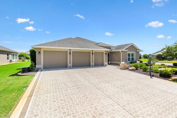 Property Slideshow image 2 of 39 | 728 congaree loop, The Villages, FL, 32163
