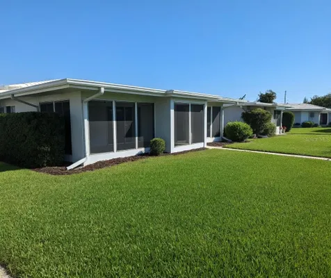 Property Slideshow image 3 of 15 | 3280 southfield ln 804, Sarasota, FL, 34239