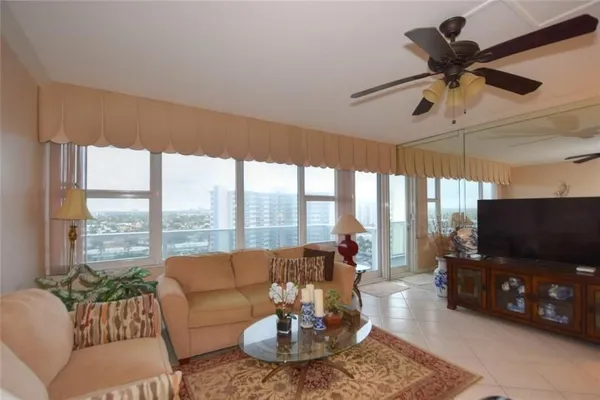 Property Slideshow image 3 of 38 | 3333 ne 34th st 1402, Fort Lauderdale, FL, 33308