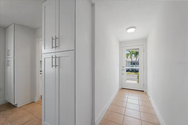 Property Slideshow image 3 of 33 | 597 spanish dr 12, Longboat Key, FL, 34228