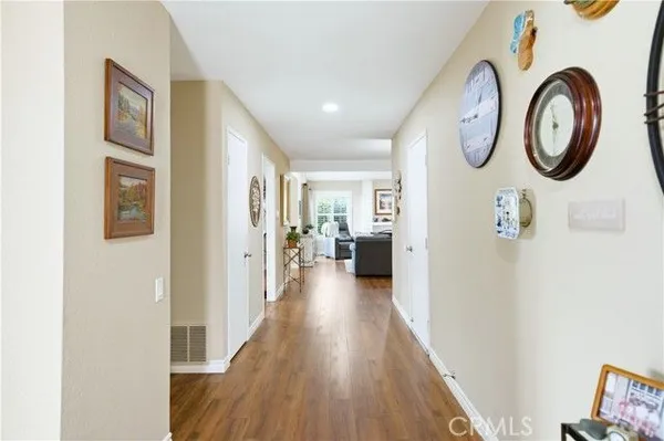 Property Slideshow image 2 of 61 | 27735 via rodrigo, Mission Viejo, CA, 92692