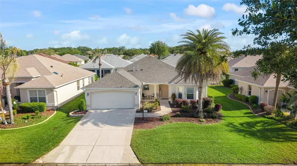 Property Slideshow image 2 of 47 | 7241 se 172nd hazelwood loop, The Villages, FL, 32162