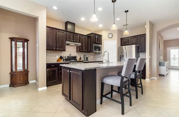 Property Slideshow image 3 of 58 | 672 cordoba dr, Davenport, FL, 33837