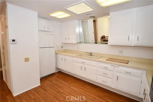Property Slideshow image 3 of 29 | 1842 thunderbird dr 1a, Seal Beach, CA, 90740