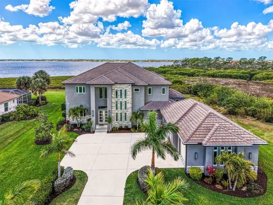 Property Slideshow image 2 of 98 | 3051 rivershore ln, Port Charlotte, FL, 33953