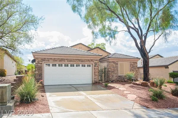 Property Slideshow image 2 of 51 | 2541 cosmic dust st, Henderson, NV, 89044