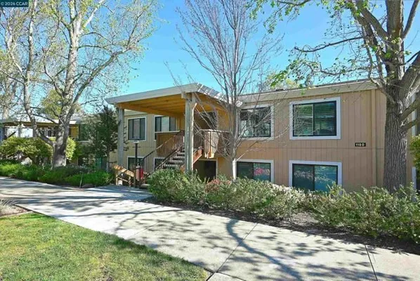 Property Slideshow image 2 of 33 | 1160 singingwood ct 5, Walnut Creek, CA, 94595