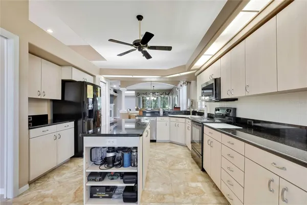 Property Slideshow image 3 of 53 | 8480 maybelle dr, Weeki Wachee, FL, 34613