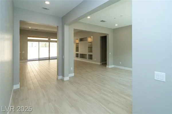 Property Slideshow image 3 of 6 | 157 mirage view dr, Henderson, NV, 89011