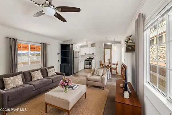 Property Slideshow image 3 of 17 | 2486 hilltop rd, Prescott, AZ, 86301