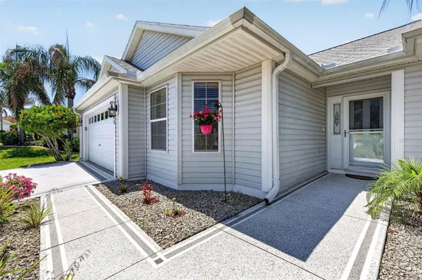 Property Slideshow image 2 of 36 | 403 mcleod ln, The Villages, FL, 32162