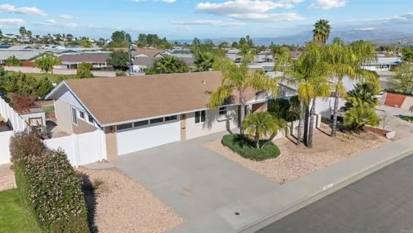 Property Slideshow image 3 of 37 | 25760 hartwick rd, Menifee, CA, 92586