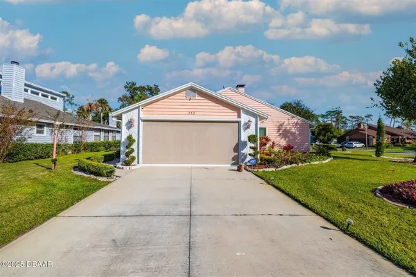 Property Slideshow image 2 of 30 | 252 gull dr, Daytona Beach, FL, 32119