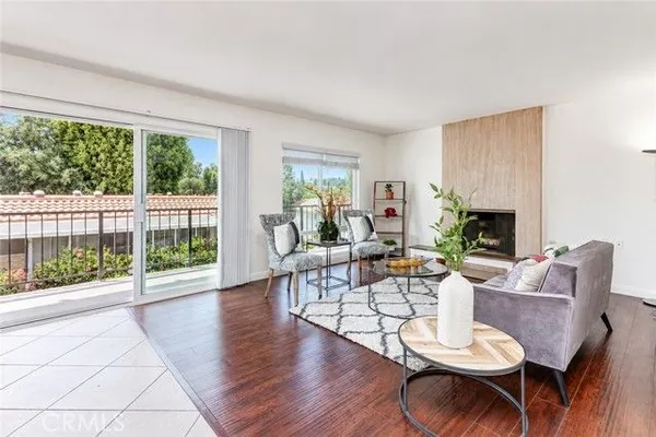 Property Slideshow image 2 of 23 | 3300 via carrizo b, Laguna Woods, CA, 92637