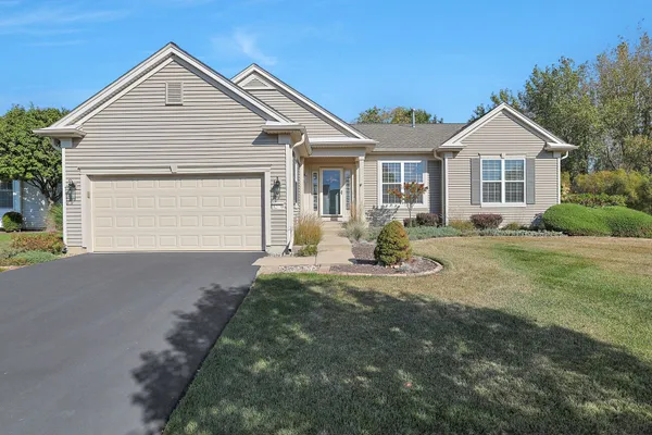 Property Slideshow image 2 of 43 | 12770 timber creek dr, Huntley, IL, 60142