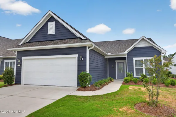 Property Slideshow image 3 of 42 | 3241 penzance row, Wilmington, NC, 28412