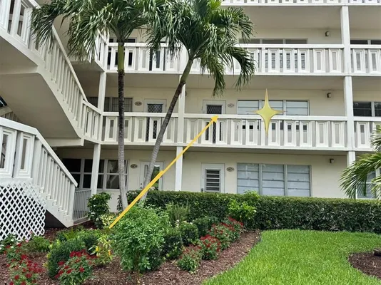 Property Slideshow image 2 of 36 | 2029 cambridge b # 2029, Deerfield Beach, FL, 33442