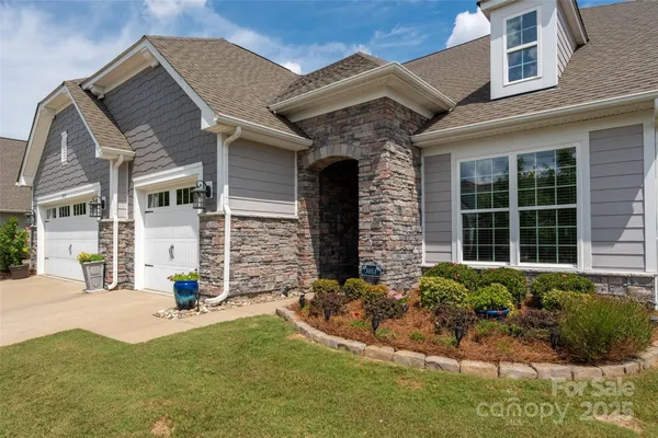 Property Slideshow image 2 of 41 | 3053 oliver stanley trl, Lancaster, SC, 29720