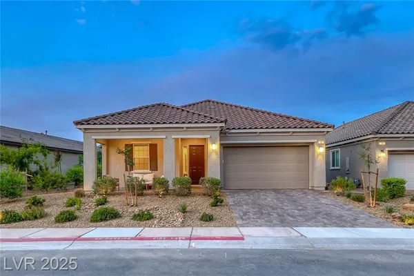 Property Slideshow image 3 of 78 | 32 tatahatso point st, Henderson, NV, 89011