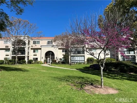 Property Slideshow image 3 of 36 | 5500 paseo del lago 3d, Laguna Woods, CA, 92637