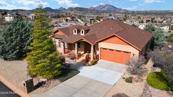 Property Slideshow image 2 of 48 | 806 hoosier pass, Prescott, AZ, 86301