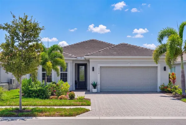 Property Slideshow image 2 of 100 | 10004 coral shore dr, Englewood, FL, 34223