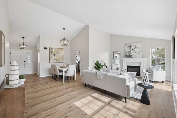 Property Slideshow image 3 of 21 | 21069 w hazelnut ln, Plainfield, IL, 60544