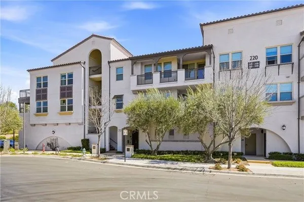 Property Slideshow image 3 of 64 | 220 buena vida dr 308, Brea, CA, 92823