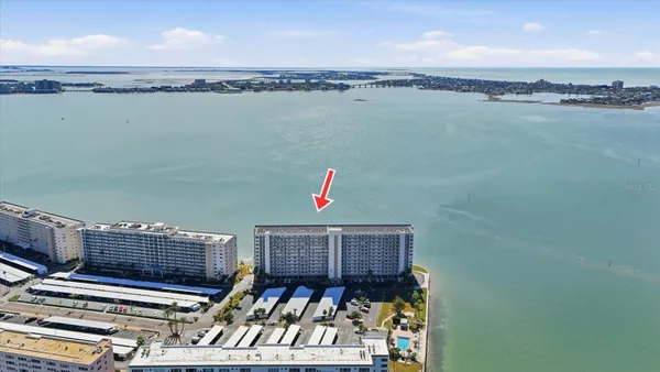 Property Slideshow image 2 of 59 | 6060 shore blvd 203, Gulfport, FL, 33707