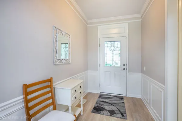Property Slideshow image 2 of 33 | 2661 venetian ln, Elgin, IL, 60124