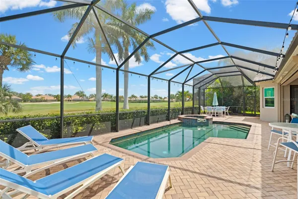 Property Slideshow image 3 of 54 | 7913 heritage grand pl, Bradenton, FL, 34212