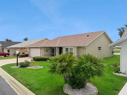 Property Slideshow image 3 of 43 | 501 eastlake dr, Haines City, FL, 33844