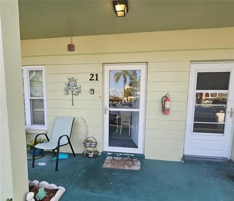 Property Slideshow image 2 of 13 | 2459 columbia dr 21, Clearwater, FL, 33763