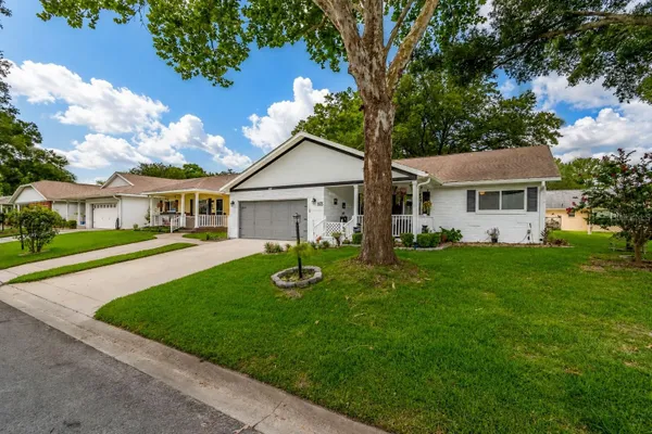 Property Slideshow image 3 of 43 | 8876 sw 95th ln e, Ocala, FL, 34481