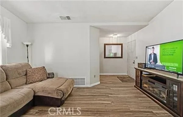 Property Slideshow image 3 of 38 | 2906 summer set cir, Banning, CA, 92220