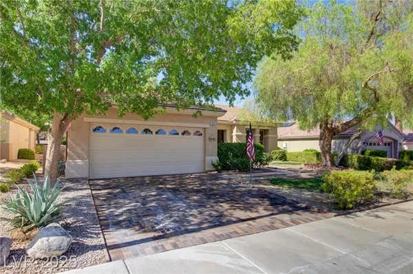 Property Slideshow image 3 of 44 | 2026 poppywood ave, Henderson, NV, 89012