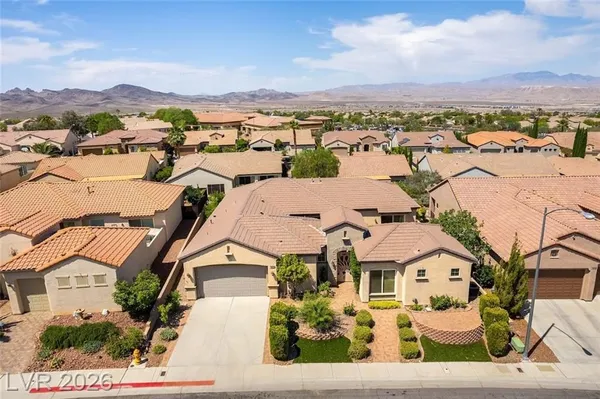 Property Slideshow image 2 of 58 | 2373 ozark plateau dr, Henderson, NV, 89044