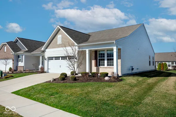 Property Slideshow image 3 of 31 | 12838 arista ln, Fishers, IN, 46037