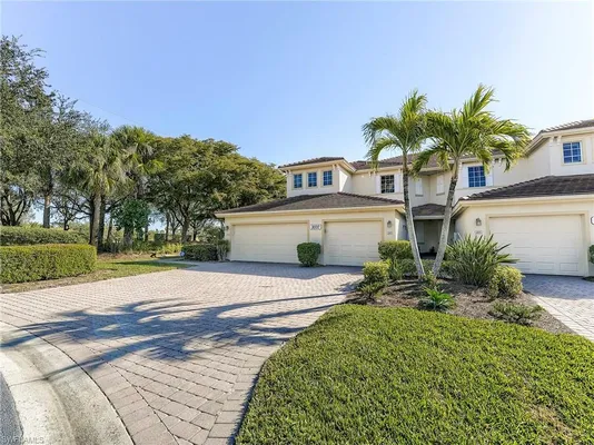 Property Slideshow image 3 of 43 | 3000 meandering way 201, Fort Myers, FL, 33905