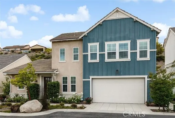 Property Slideshow image 3 of 49 | 18728 seville way, Canyon Country, CA, 91387